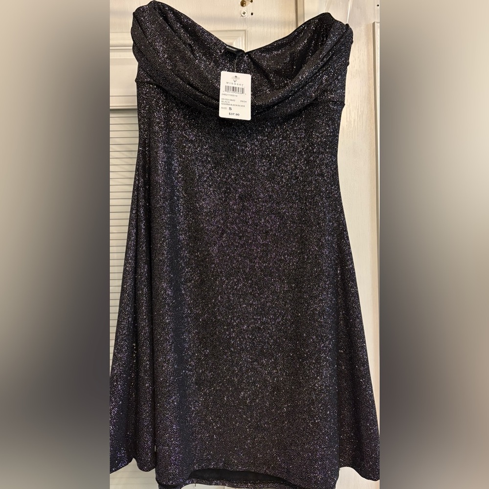 Celebration dress nwt Windsor size small